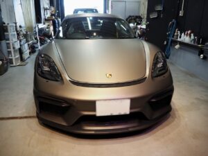 PORSCHE Cayman GT4　フルラッピング